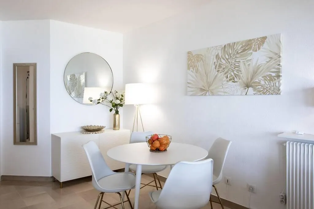 C4 - 1 Bdr Facing Sea & Beach - Parking, Tennis & Wifi Cannes Apartament